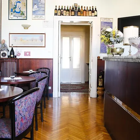 Garisenda Con Terrazza Panoramica Sulle Due Torri Szálloda