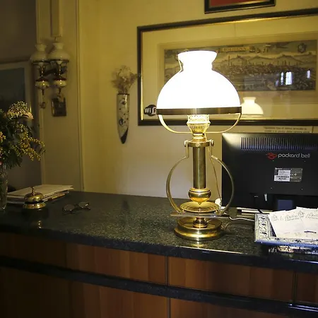 Garisenda Con Terrazza Panoramica Sulle Due Torri Bologna