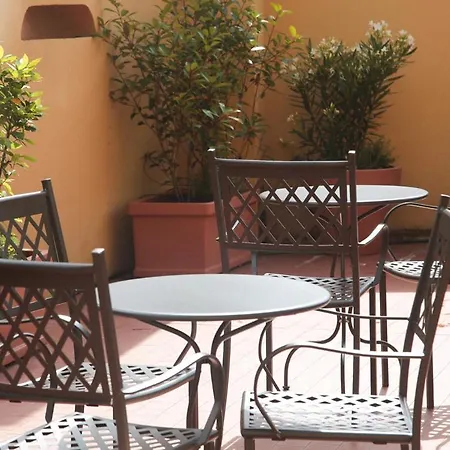 Szálloda Garisenda Con Terrazza Panoramica Sulle Due Torri