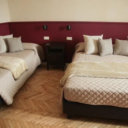 Garisenda Con Terrazza Panoramica Sulle Due Torri ホテル ボローニャ