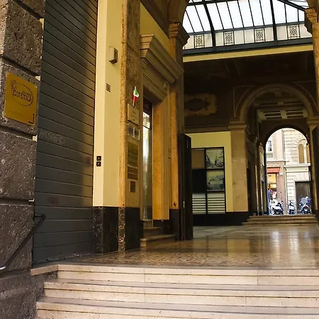 Garisenda Con Terrazza Panoramica Sulle Due Torri ホテル ボローニャ