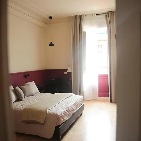 ホテル Garisenda Con Terrazza Panoramica Sulle Due Torri