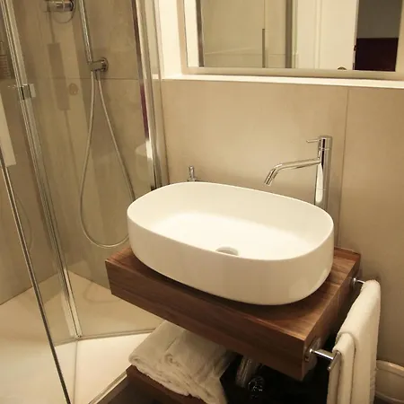 Garisenda Con Terrazza Panoramica Sulle Due Torri 2*