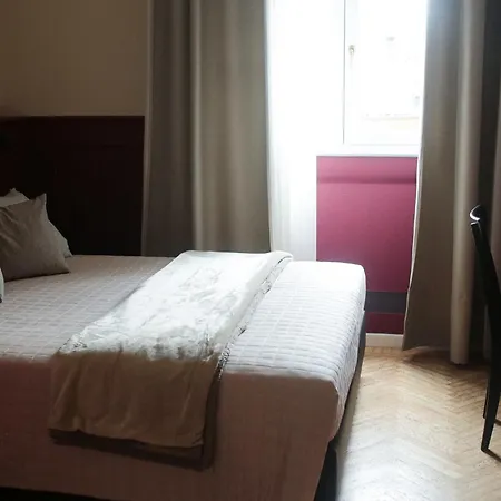 ホテル Garisenda Con Terrazza Panoramica Sulle Due Torri