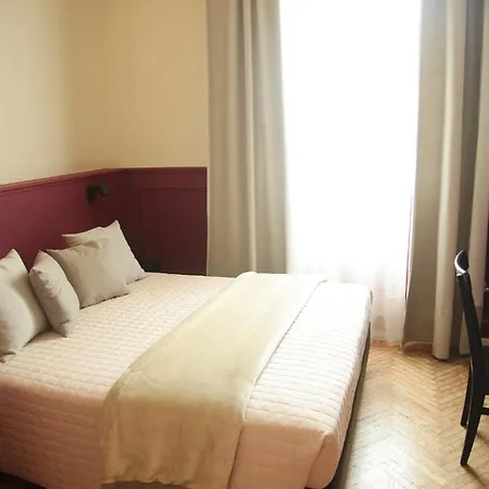 ホテル Garisenda Con Terrazza Panoramica Sulle Due Torri 2*