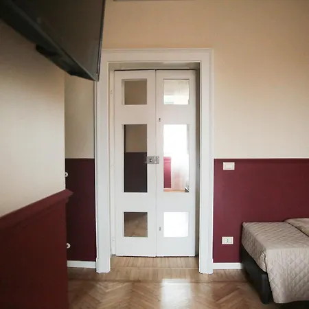 Garisenda Con Terrazza Panoramica Sulle Due Torri ホテル