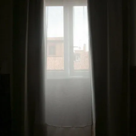 ホテル Garisenda Con Terrazza Panoramica Sulle Due Torri 2*