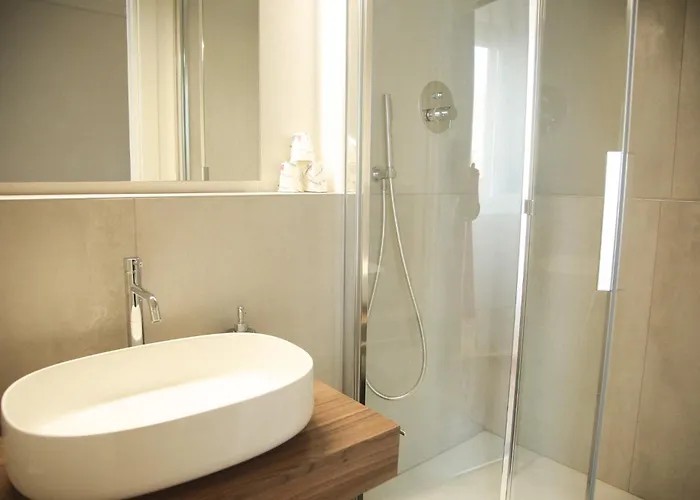 Hotell Garisenda Con Terrazza Panoramica Sulle Due Torri 2*