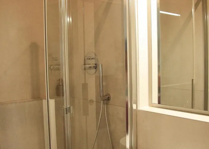 Garisenda Con Terrazza Panoramica Sulle Due Torri Bologna