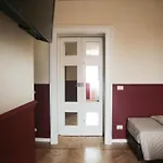 Garisenda Con Terrazza Panoramica Sulle Due Torri Ξενοδοχείο
