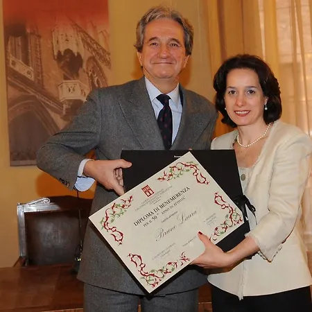 Garisenda Con Terrazza Panoramica Sulle Due Torri