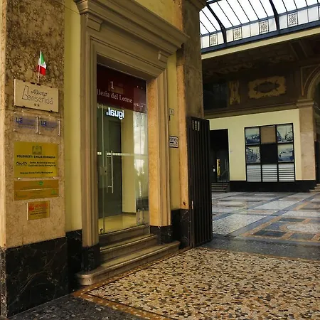 Garisenda Con Terrazza Panoramica Sulle Due Torri 2*