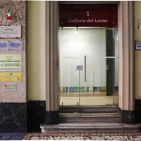 Garisenda Con Terrazza Panoramica Sulle Due Torri