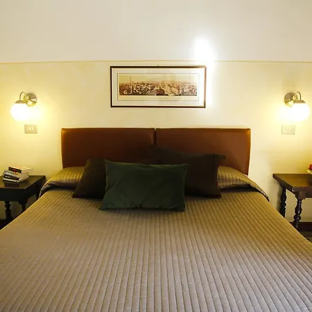 Garisenda Con Terrazza Panoramica Sulle Due Torri Bolonya