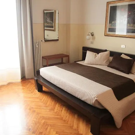 Garisenda Con Terrazza Panoramica Sulle Due Torri 酒店 2*