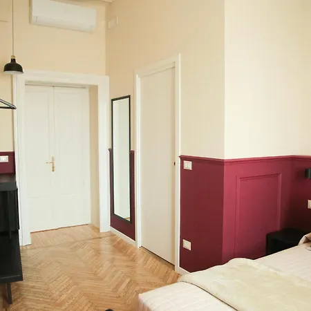 Garisenda Con Terrazza Panoramica Sulle Due Torri