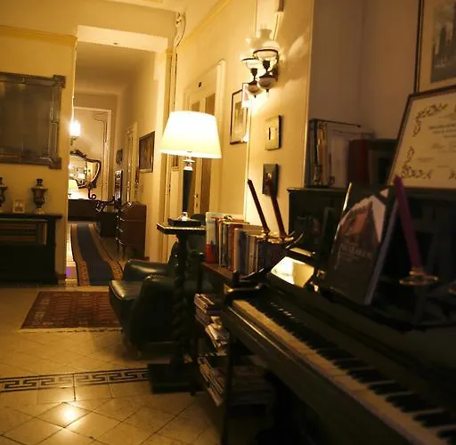 Garisenda Con Terrazza Panoramica Sulle Due Torri Hotel 2*