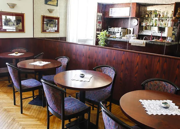 酒店 Garisenda Con Terrazza Panoramica Sulle Due Torri 2*