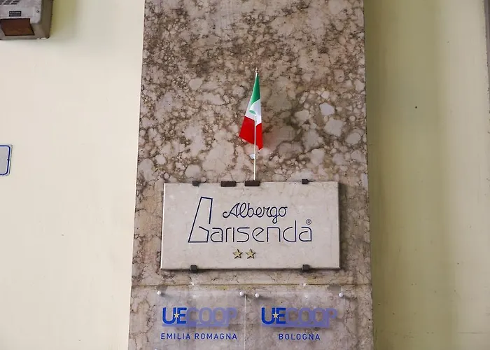 Hotel Garisenda Con Terrazza Panoramica Sulle Due Torri 2*