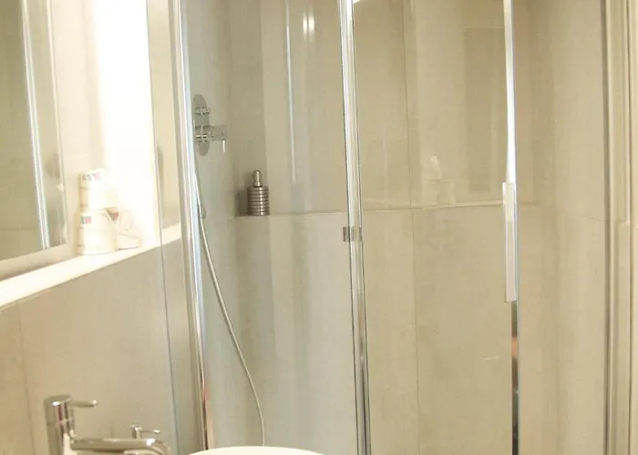 Garisenda Con Terrazza Panoramica Sulle Due Torri Hotel