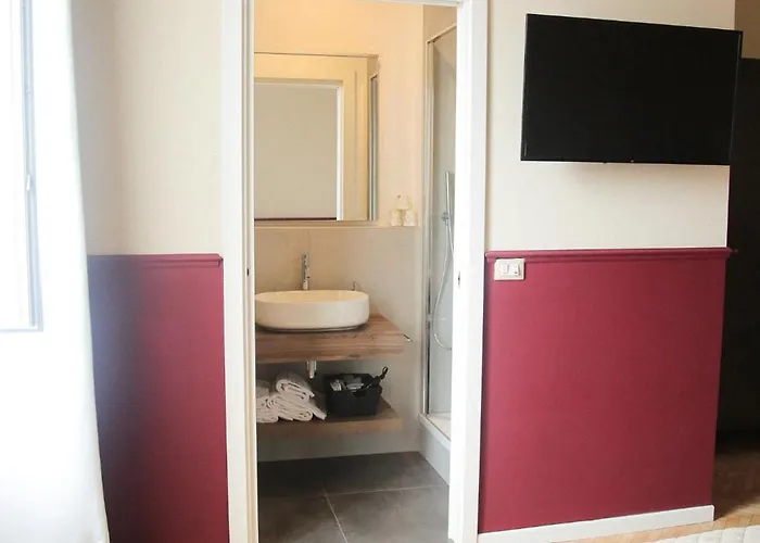 Garisenda Con Terrazza Panoramica Sulle Due Torri