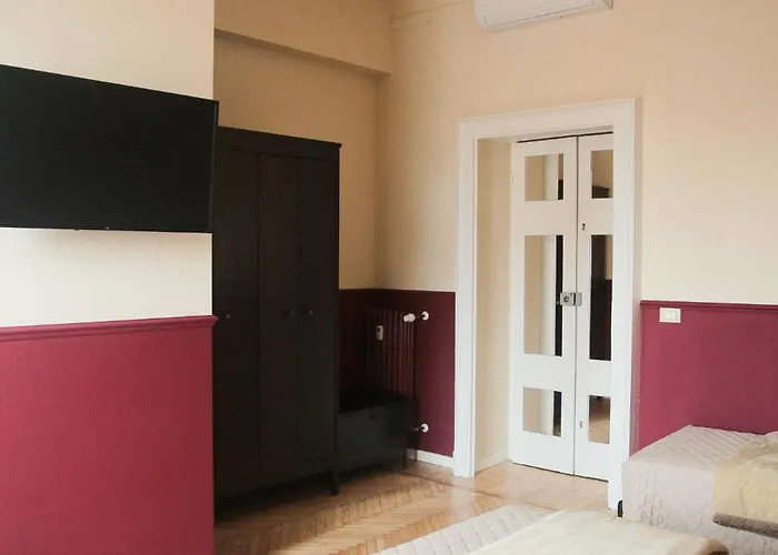 Garisenda Con Terrazza Panoramica Sulle Due Torri