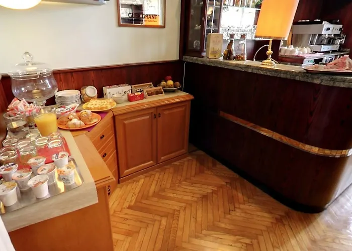 Garisenda Con Terrazza Panoramica Sulle Due Torri Bologna