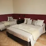 Отель Garisenda Con Terrazza Panoramica Sulle Due Torri Болонья