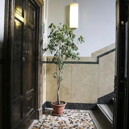 Garisenda Con Terrazza Panoramica Sulle Due Torri 2*