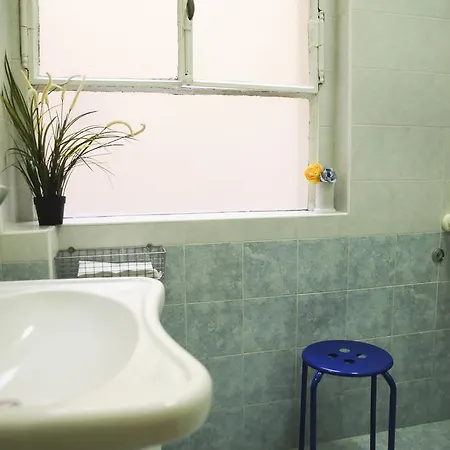 Garisenda Con Terrazza Panoramica Sulle Due Torri Hotel 2*