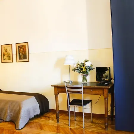 Hotel Garisenda Con Terrazza Panoramica Sulle Due Torri