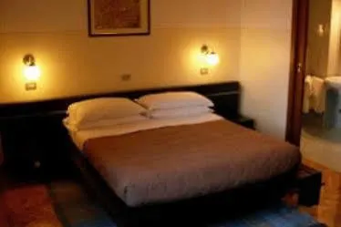 Garisenda Con Terrazza Panoramica Sulle Due Torri Bolonha