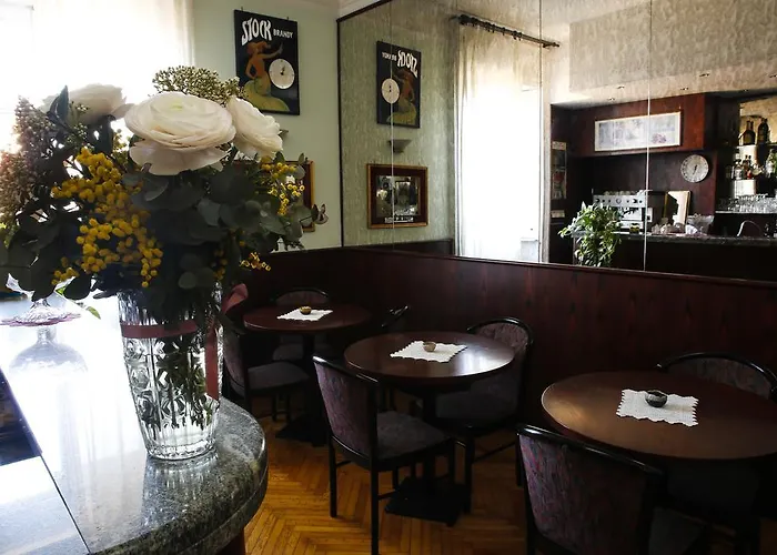 Garisenda Con Terrazza Panoramica Sulle Due Torri 2*