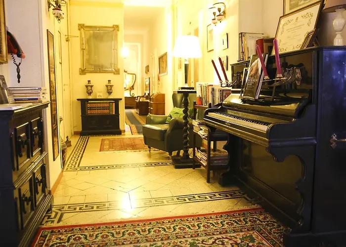 Otel Garisenda Con Terrazza Panoramica Sulle Due Torri