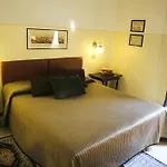 מלון Garisenda Con Terrazza Panoramica Sulle Due Torri 2*