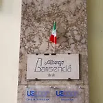 מלון Garisenda Con Terrazza Panoramica Sulle Due Torri 2*