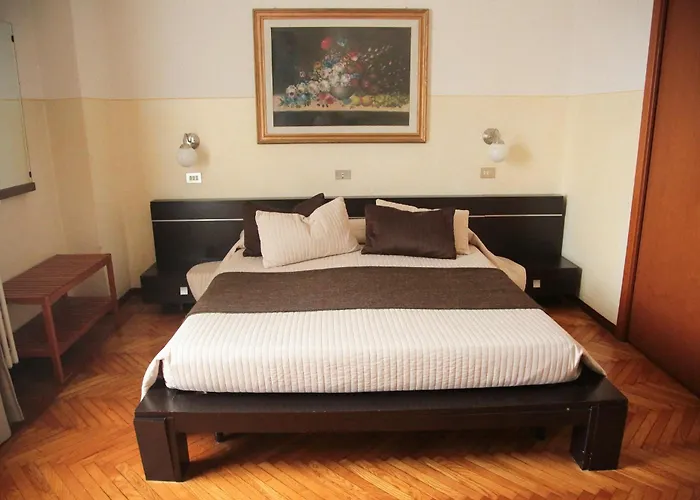 Garisenda Con Terrazza Panoramica Sulle Due Torri