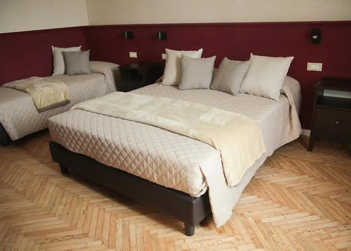 Garisenda Con Terrazza Panoramica Sulle Due Torri 2* ボローニャ